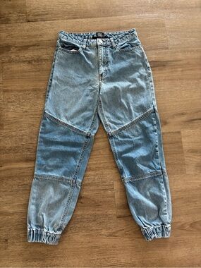 BDG Urban Outfitters Jogger Jeans Size 26 Light Wash Tapered Denim Elastic Cuff